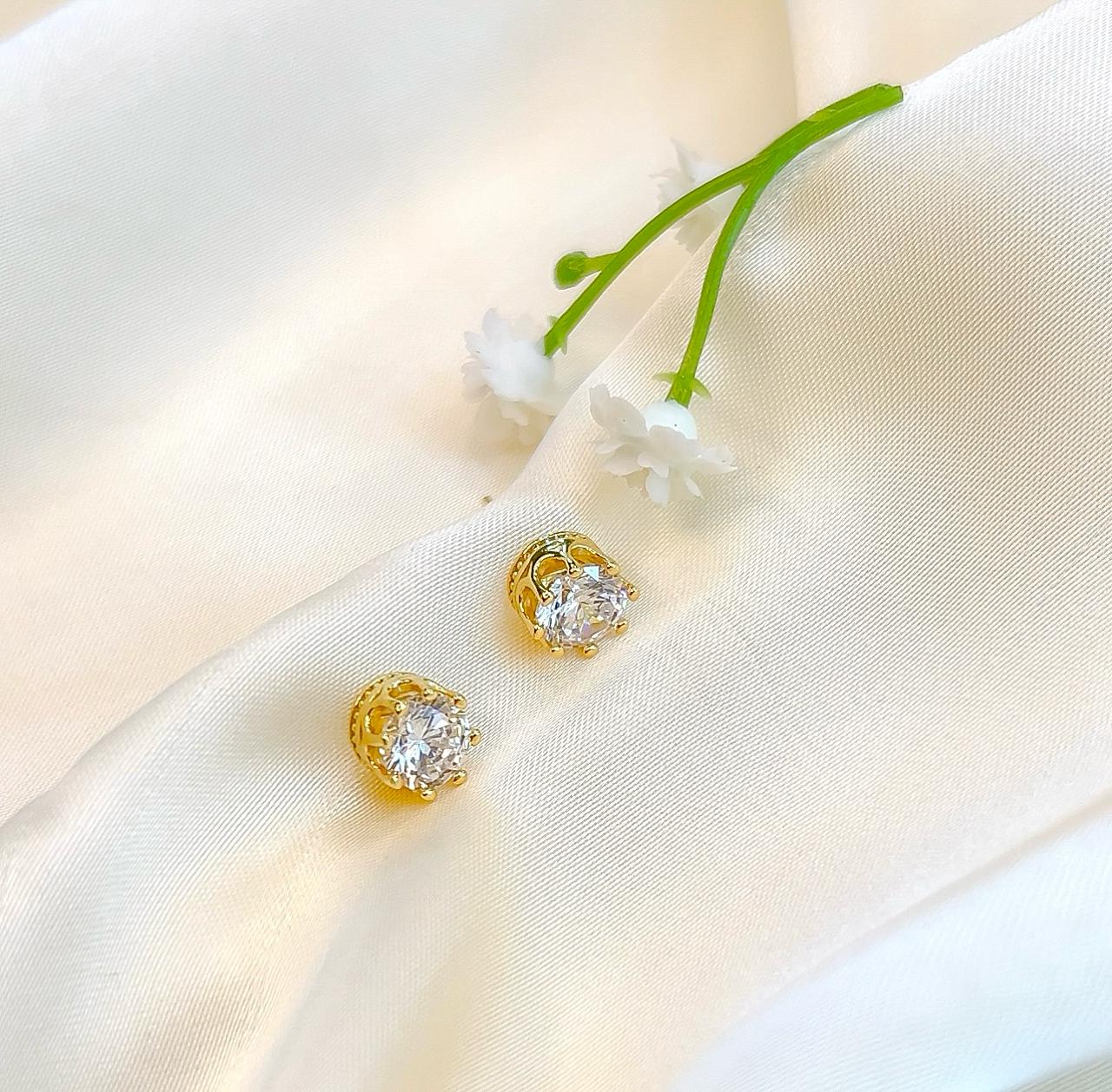 "Peony" Round Cut CZ 18k Gold Plated Stud Earrings